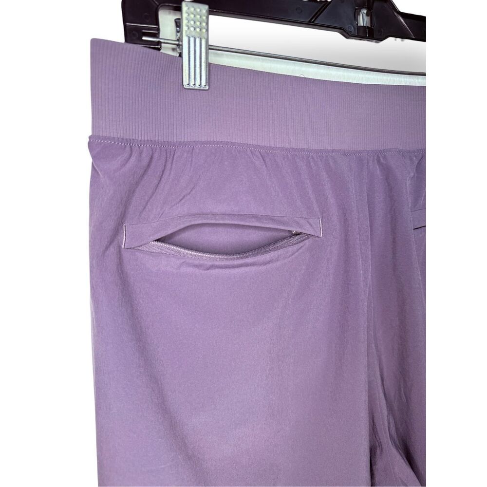 Athleta Brooklyn Bermuda Shorts Women’s 12 Activewear Tempest Violet Gorpcore - Picture 4 of 6